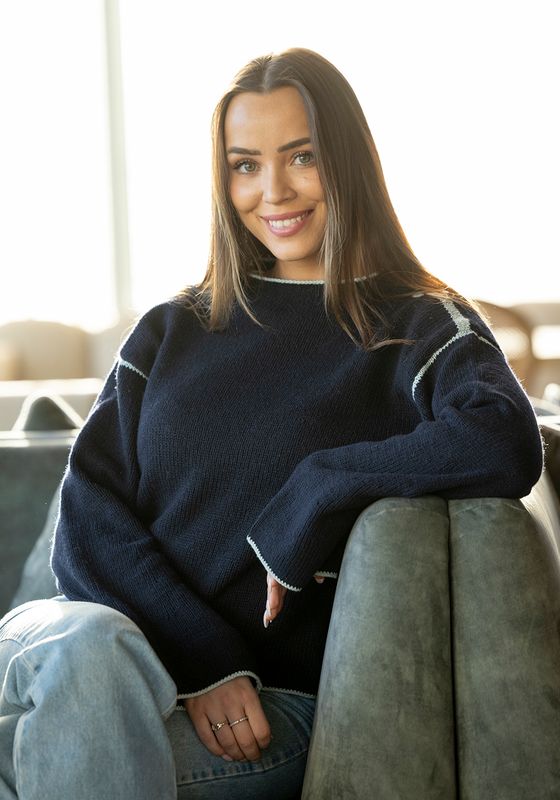 Silhuett genser midnatt